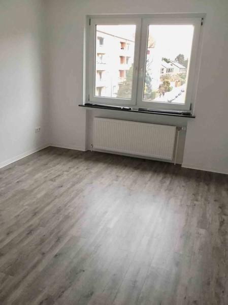 Schick 3-Zimmer-Wohnung mit Tageslichtbad und XXL-Balkon zimmer