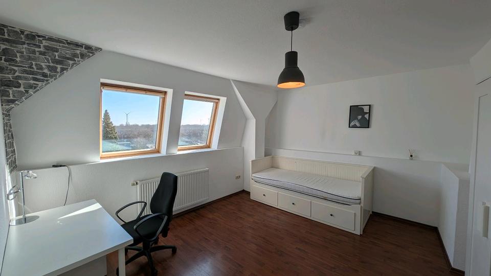Wohnen auf Zeit Bremerhaven Lehe - 6 Zimmer, 170 m&sup2;, 350&euro; | Angebot:26477405