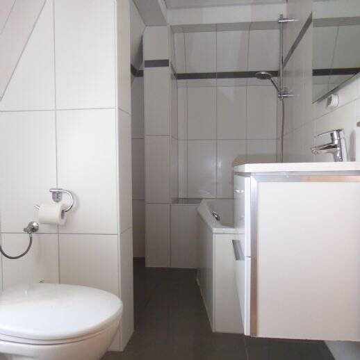 **3 Zimmer-Wohnung mit Balkon und Einbauküche in Neheim** 3 zimmer