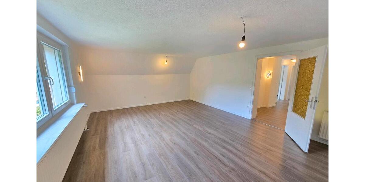 Etagenwohnung Hilchenbach - 3 Zimmer, 87 m&sup2;, 690&euro; | Angebot:26648915