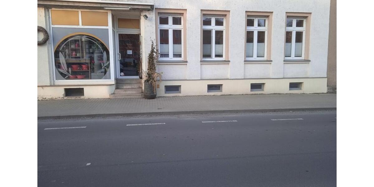 Erdgeschoßwohnung Torgau - 3 Zimmer, 90 m&sup2;, 520&euro; | Angebot:25285377