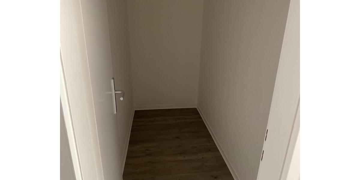 Geräumige Familienwohnung für Sie frisch renoviert. 3 zimmer