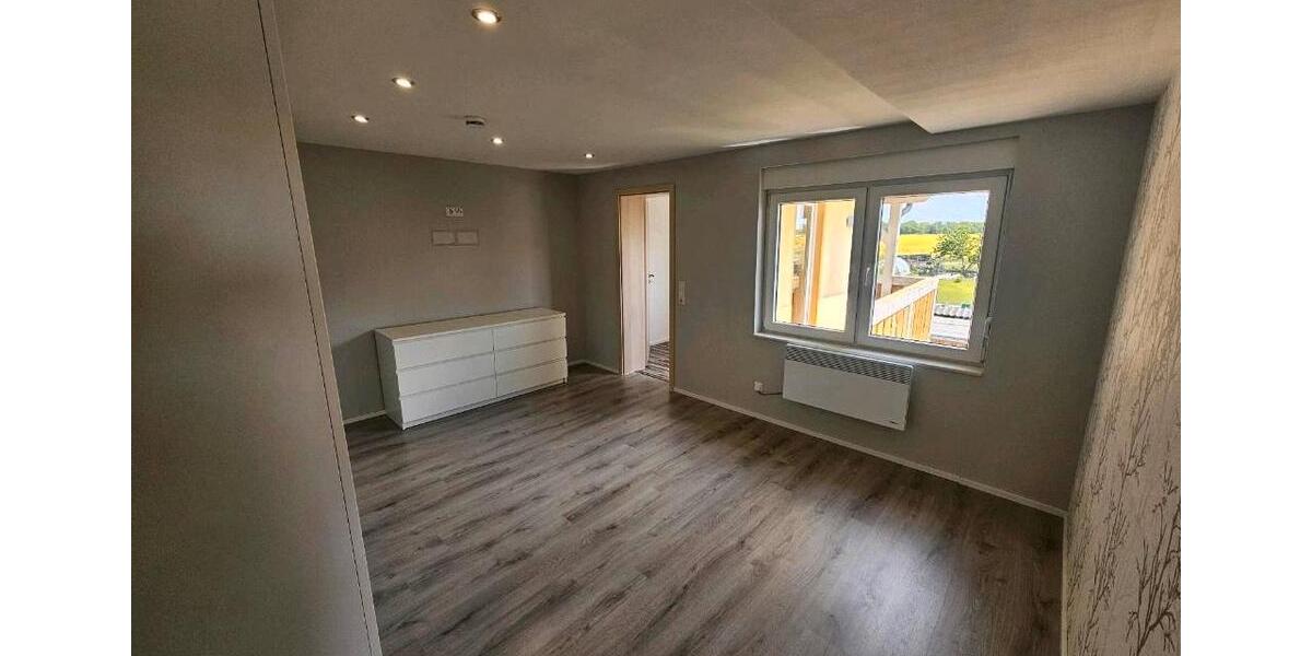 Etagenwohnung Calbe (Saale) - 3 Zimmer, 65 m&sup2;, 400&euro; | Angebot:26338496