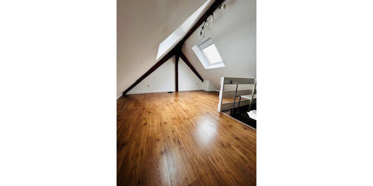 Maisonettenwohnung Reichshof - 5 Zimmer, 165 m&sup2;, 1.390&euro; | Angebot:26638415