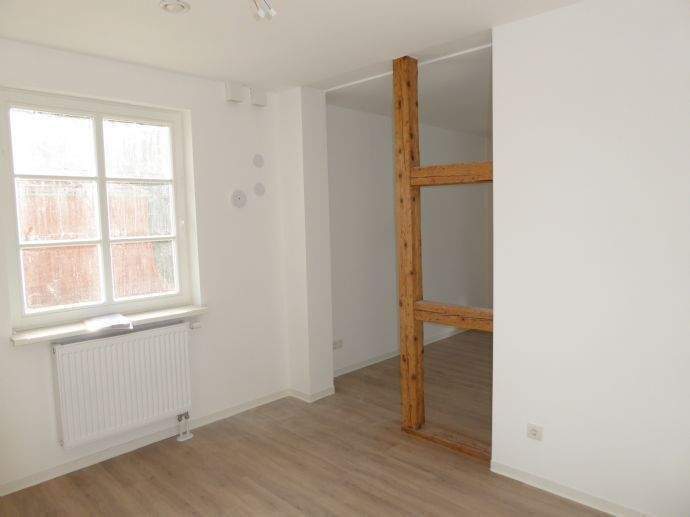 Schöne 4-Zimmer-Wohnung mit Gäste-WC und Balkon im DG in zentrumsnaher Wohnlage von Rudolstadt 4 zimmer