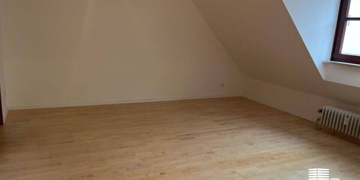 Schöne 3,5 Zimmer Wohnung in Pfersee Nord. 3 zimmer