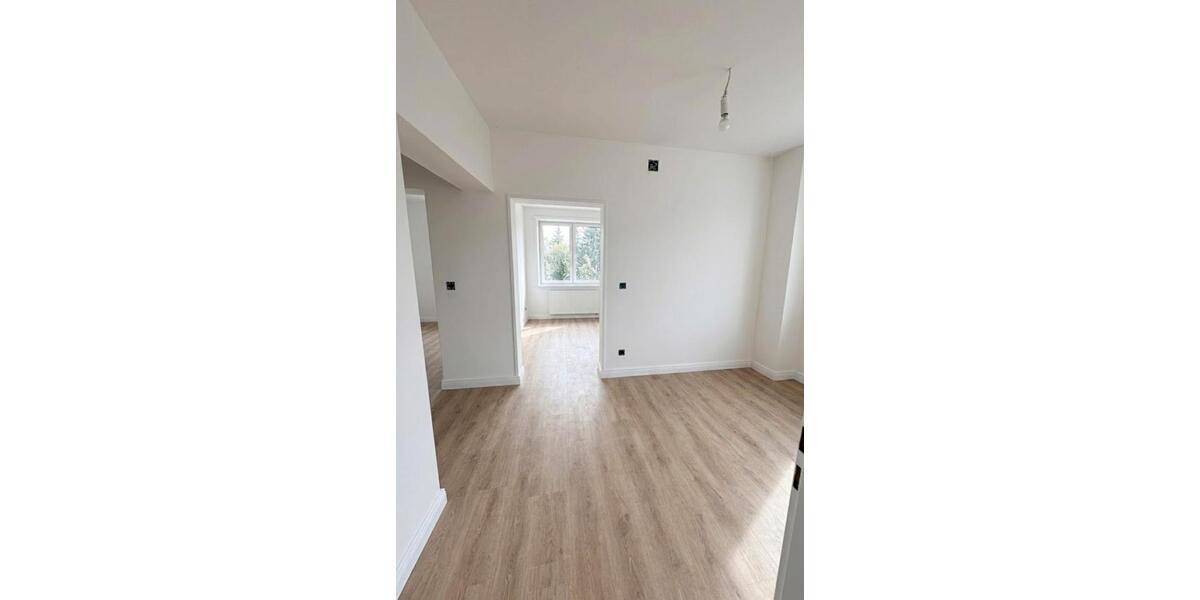 Erdgeschoßwohnung Lauenburg/Elbe Elbe - 4.5 Zimmer, 147 m&sup2;, 1.400&euro; | Angebot:26537357