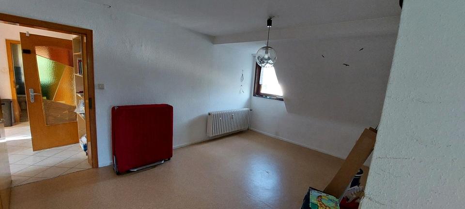Dachgeschoßwohnung Felsberg - 2 Zimmer, 70 m&sup2;, 650&euro; | Angebot:26581588