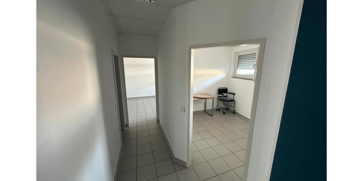Gewerbeobjekt Wermelskirchen - 925&euro; | Angebot:24638662