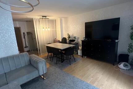 Ruhige 2-Zimmer Wohnung mit Balkon am Fluss - inkl Einrichtung