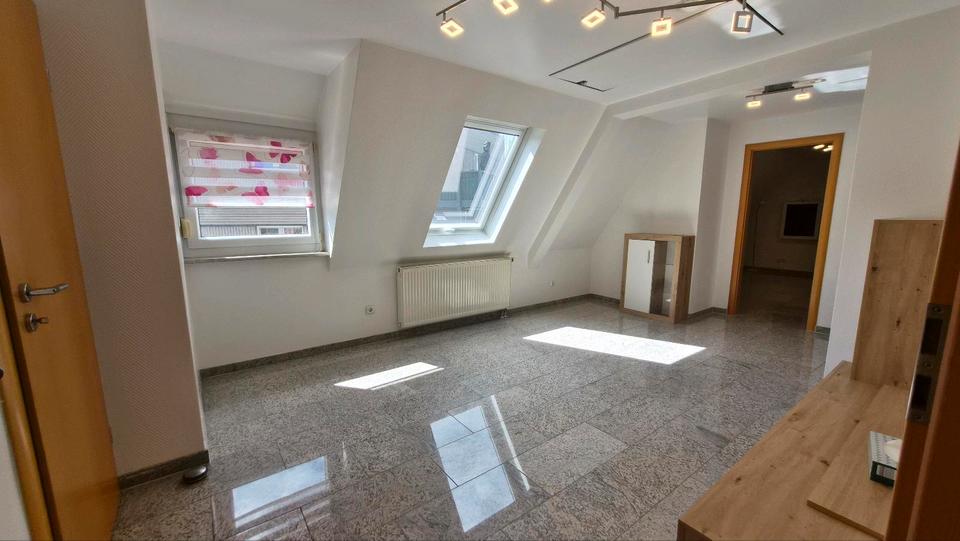 Etagenwohnung Ehningen - 3 Zimmer, 74 m&sup2;, 1.100&euro; | Angebot:26676239