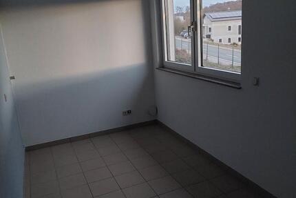 Wohnung Eppelborn - 3 Zimmer, 120 m&sup2;, 1.000&euro; | Angebot:25084757