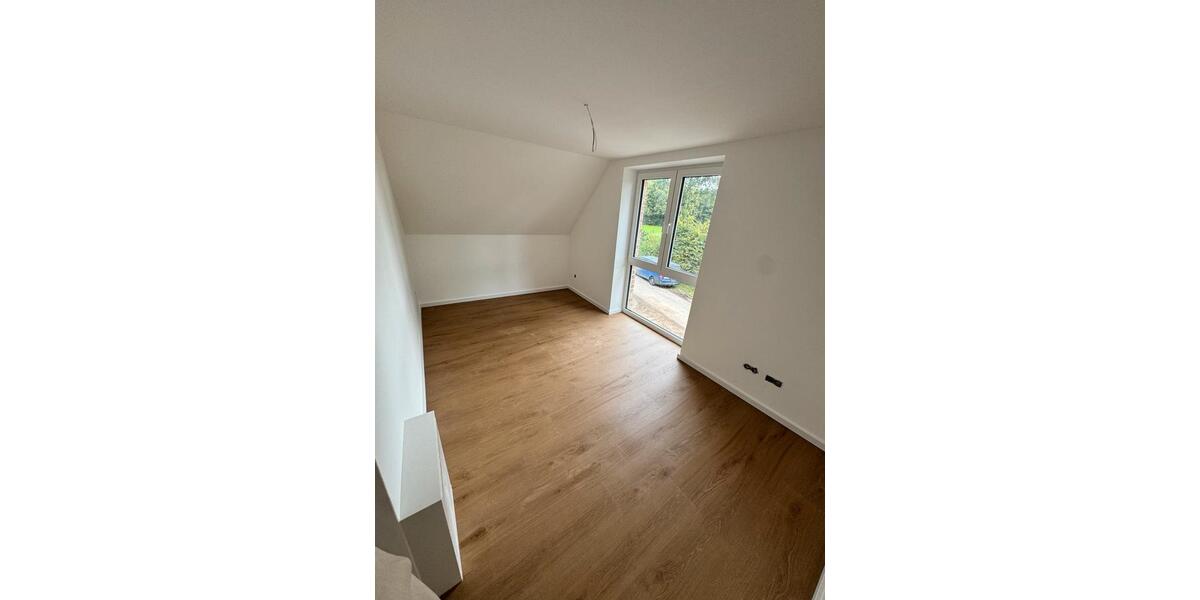 Doppelhaushälfte Großenaspe - 5 Zimmer, 140 m&sup2;, 1.750&euro; | Angebot:26009661