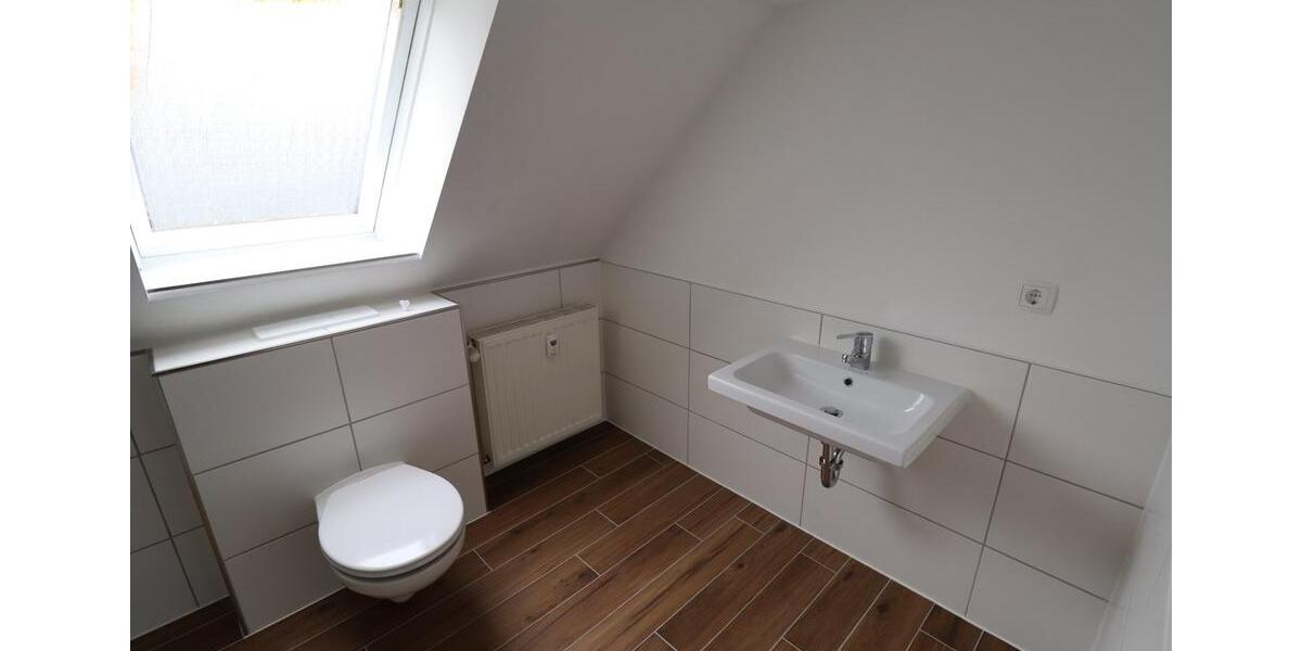 Kleine, gemütliche 2-Zimmer Wohnung im Dachgeschoss - Dr.-Wilhelm-Külz-Str. 16, Doberlug-Kirchhain 2 zimmer