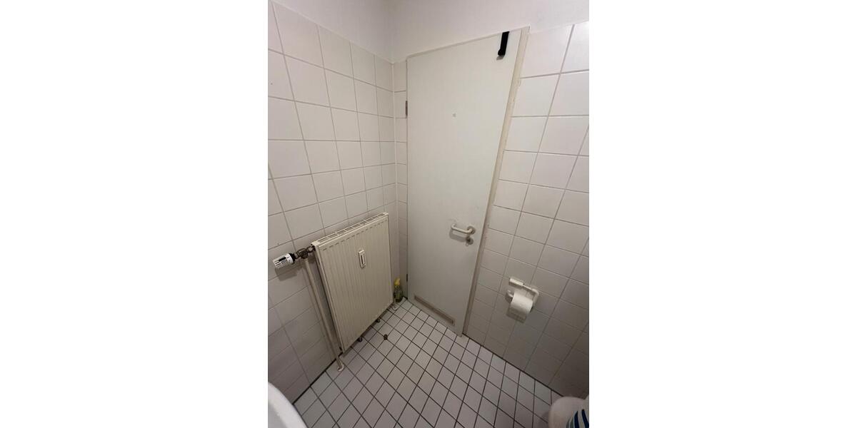 Dachgeschoßwohnung Pulheim - 1 Zimmer, 25 m&sup2;, 390&euro; | Angebot:24720355