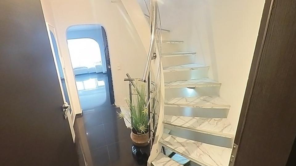 Etagenwohnung Hameln Kernstadt - 4 Zimmer, 150 m&sup2;, 1.300&euro; | Angebot:26555800