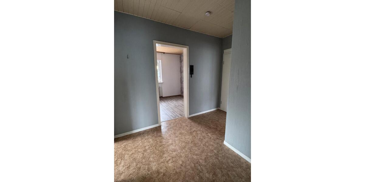 Erdgeschoßwohnung Bad Hersfeld - 3 Zimmer, 73 m&sup2;, 600&euro; | Angebot:26427771