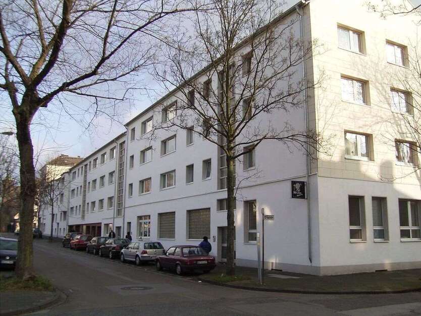 Büro in Duisburg-Neudorf 600 € 65.44 m²