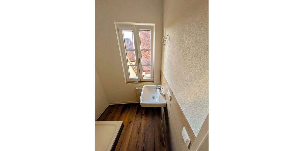 Etagenwohnung Schwäbisch Hall Tullauer Höhe - 3 Zimmer, 125 m&sup2;, 1.100&euro; | Angebot:25801403