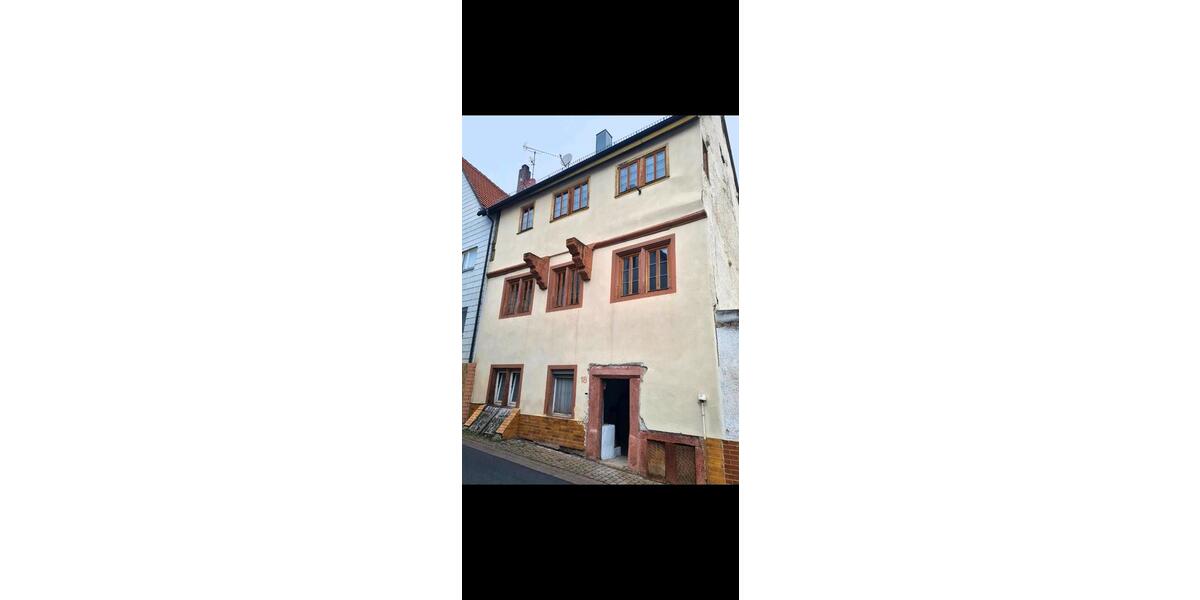 Doppelhaushälfte Wertheim - 5.5 Zimmer, 160 m&sup2;, 1.100&euro; | Angebot:25963884