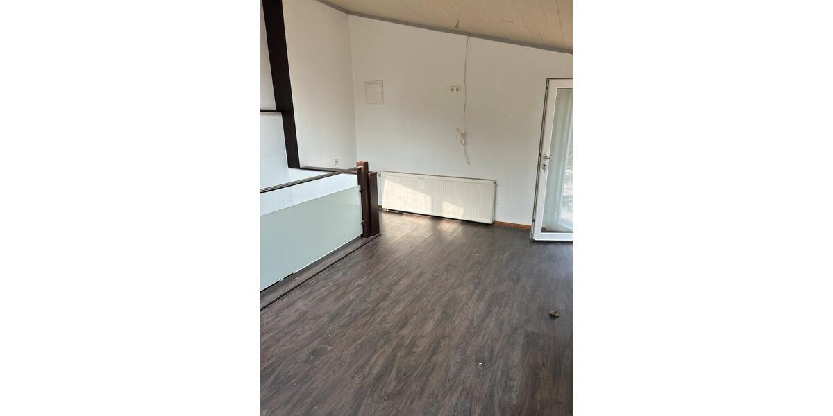 Etagenwohnung Neuenburg am Rhein - 2 Zimmer, 40 m&sup2;, 300&euro; | Angebot:25839375