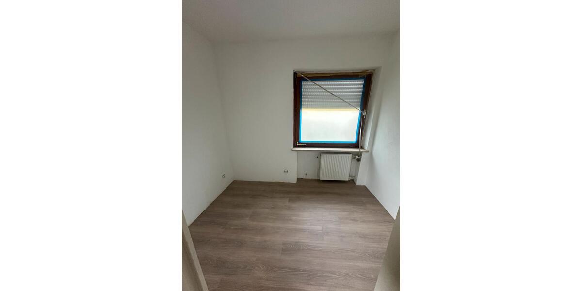Erdgeschoßwohnung Sulzfeld - 3 Zimmer, 85 m&sup2;, 800&euro; | Angebot:26125909