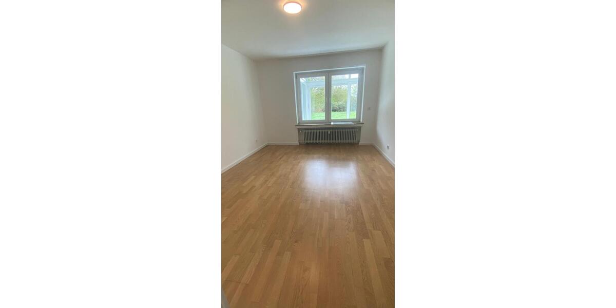 Etagenwohnung Düsseldorf Stadtbezirk 5 - 2 Zimmer, 77 m&sup2;, 1.400&euro; | Angebot:26160667