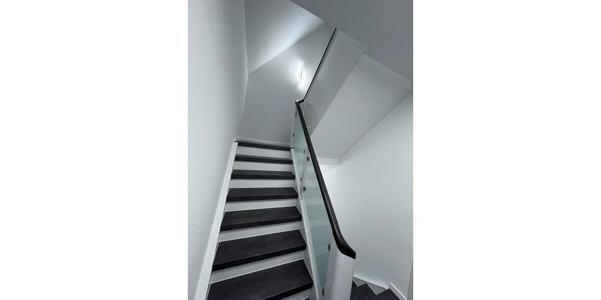 Einfamilienhaus Lippstadt - 5 Zimmer, 100 m&sup2;, 1.600&euro; | Angebot:25208881