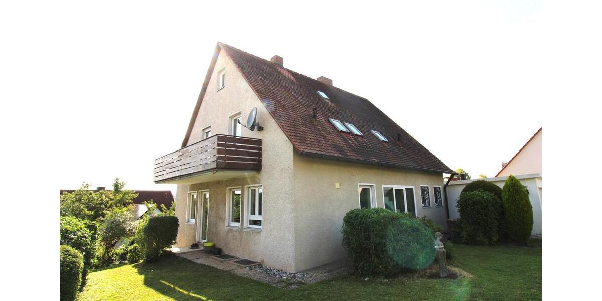 Wohnen im Grünen mit viel Platz und guter Anbindung! 5 zimmer