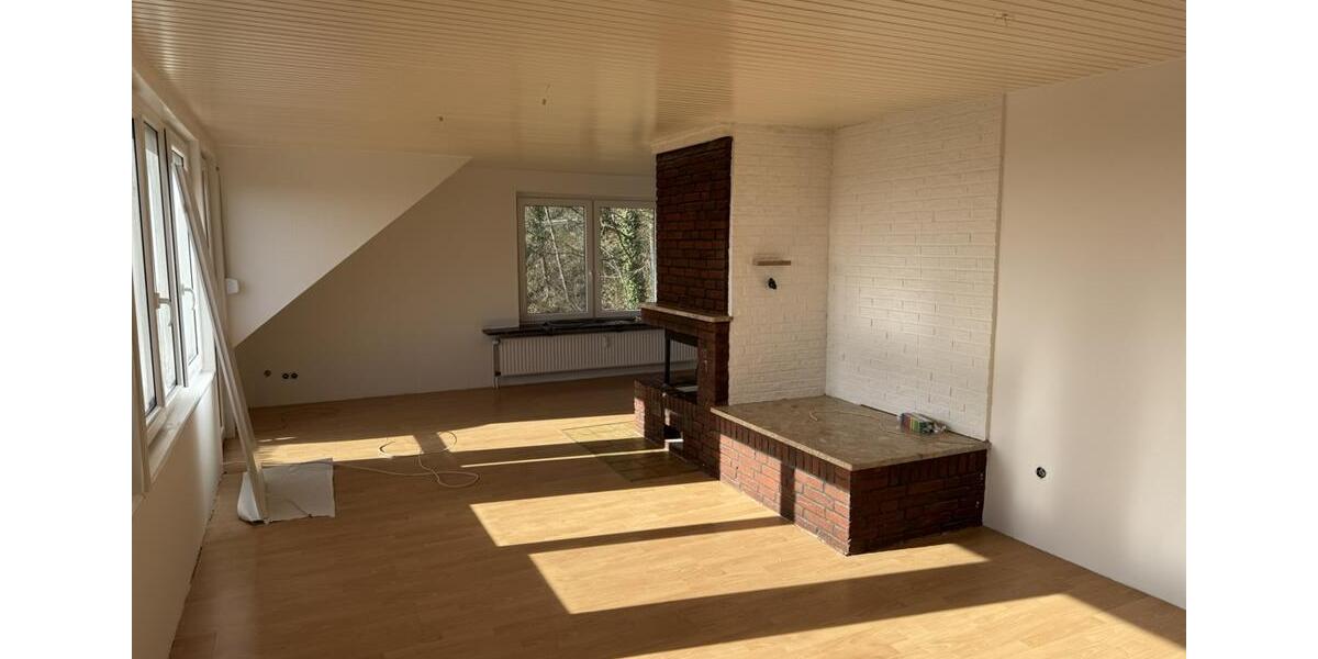 Dachgeschoßwohnung Burg (Dithmarschen) - 3 Zimmer, 65 m&sup2;, 600&euro; | Angebot:25954828