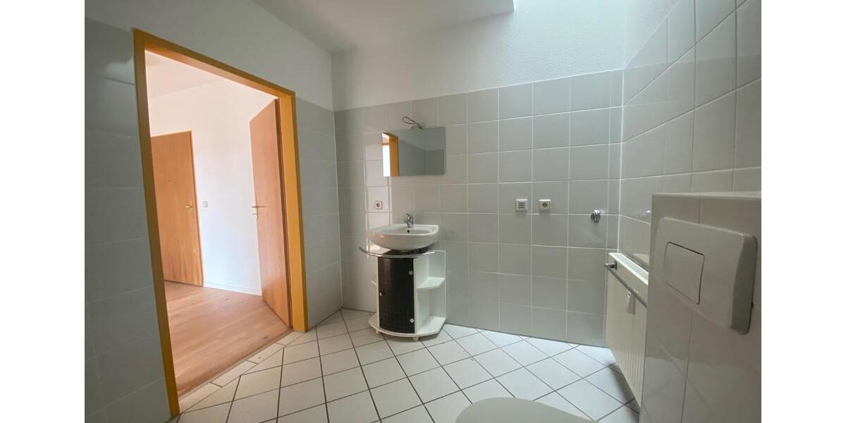Etagenwohnung Hainichen - 2 Zimmer, 50 m&sup2;, 350&euro; | Angebot:26635359