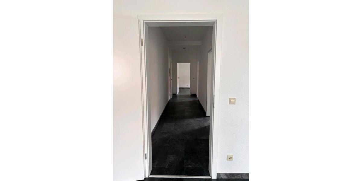 Etagenwohnung Gräfenhainichen - 2 Zimmer, 60 m&sup2;, 450&euro; | Angebot:26578502