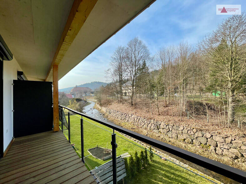 Doppelhaushälfte Dippoldiswalde / Schmiedeberg Dippoldiswalde - 4 Zimmer, 174 m&sup2;, 1.500&euro; | Angebot:26156714