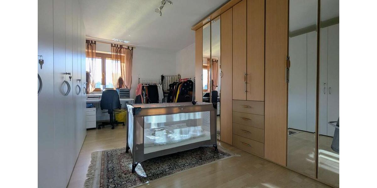 Etagenwohnung Moosinning - 4 Zimmer, 160 m&sup2;, 2.000&euro; | Angebot:24427779