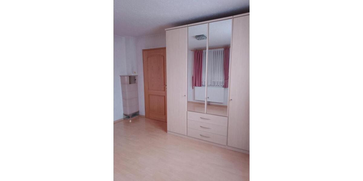 Einfamilienhaus Spaichingen - 6 Zimmer, 150 m&sup2;, 1.200&euro; | Angebot:26399279
