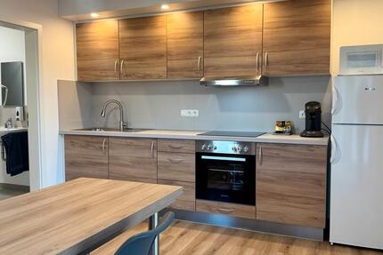 Möbliertes Apartment mit Stellplatz für maximal 6 Monate 1 zimmer