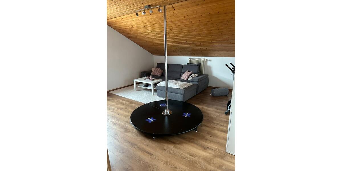 Dachgeschoßwohnung Schwarzenfeld - 2 Zimmer, 53 m&sup2;, 610&euro; | Angebot:25968174