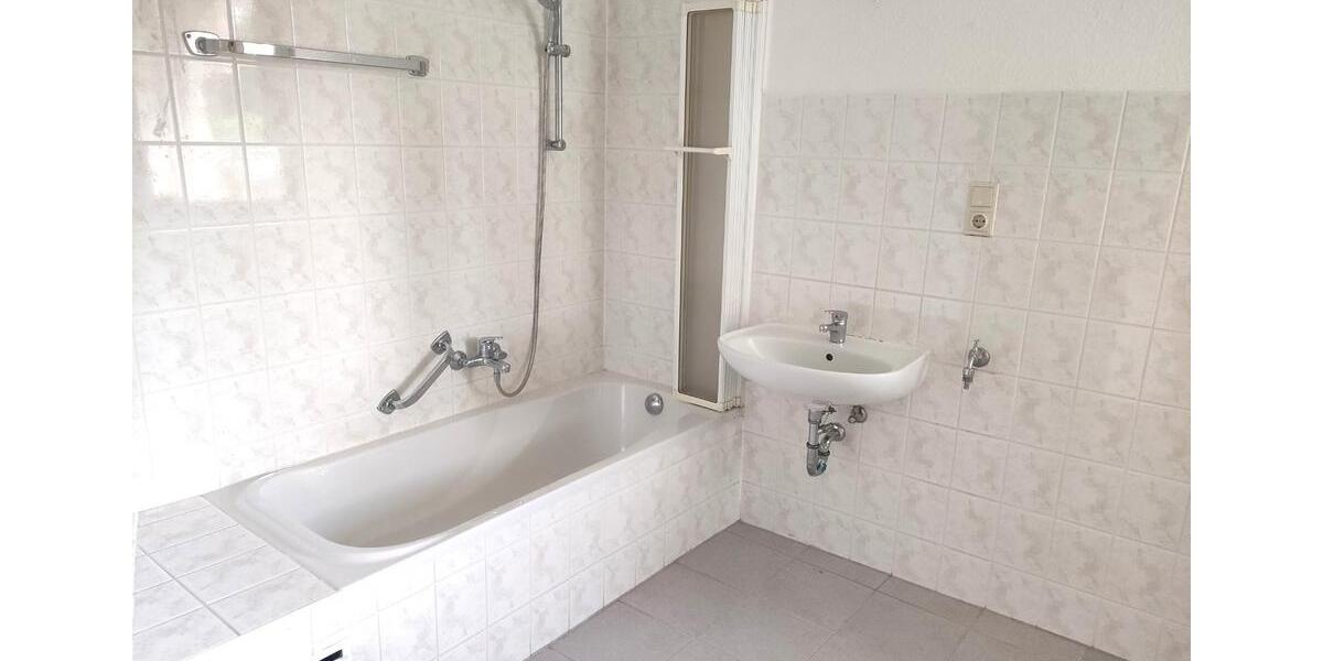 Etagenwohnung Meiningen - 3 Zimmer, 80 m&sup2;, 520&euro; | Angebot:26588689