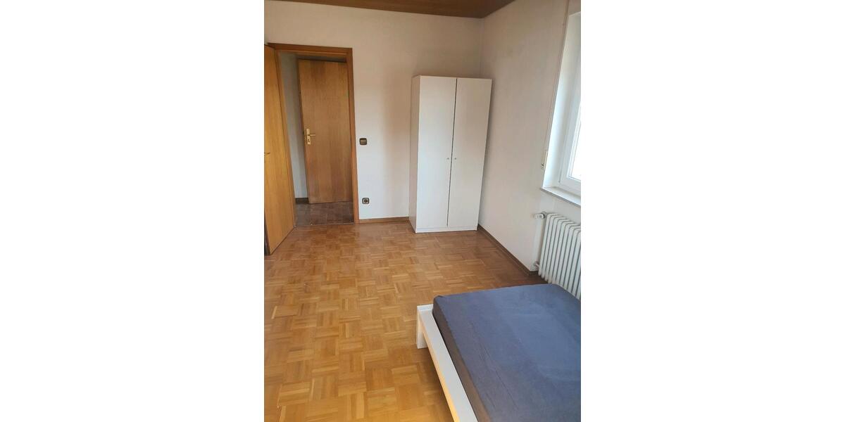 Wohnen auf Zeit Böblingen - 3 Zimmer, 91 m&sup2;, 490&euro; | Angebot:26660815