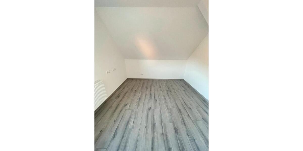 Dachgeschoßwohnung Hückelhoven - 2 Zimmer, 42 m&sup2;, 575&euro; | Angebot:26680733
