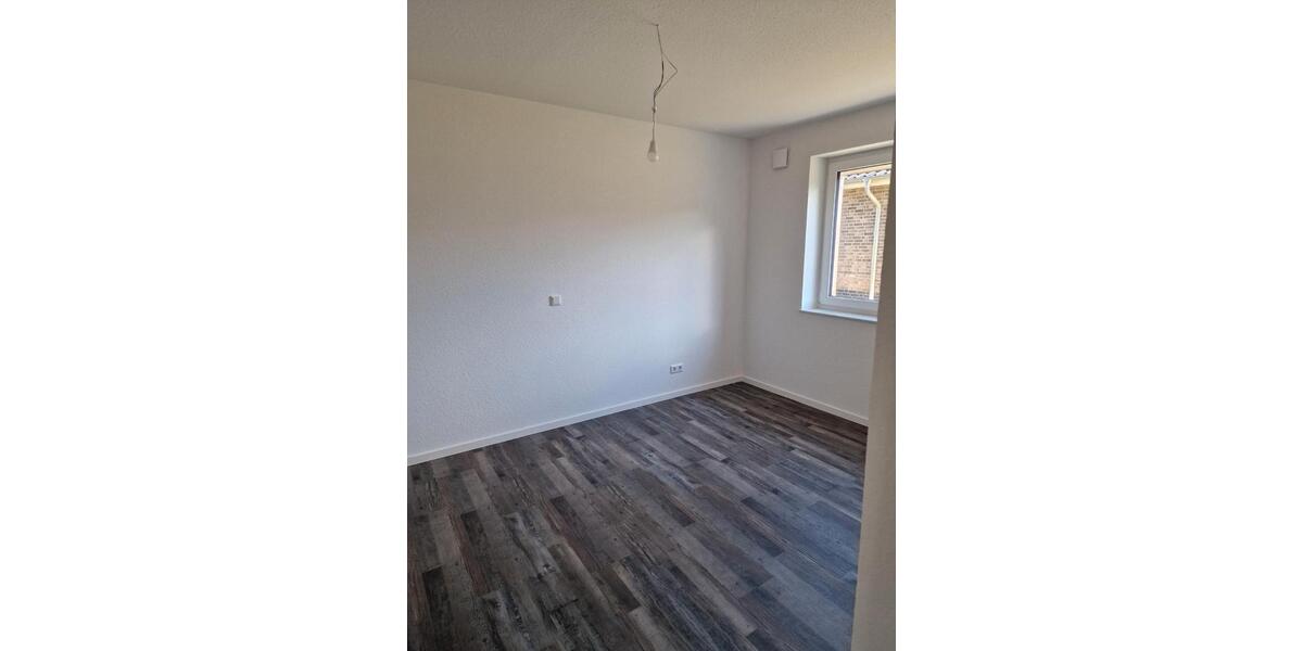 Etagenwohnung Saterland - 4 Zimmer, 160 m&sup2;, 1.400&euro; | Angebot:26442177
