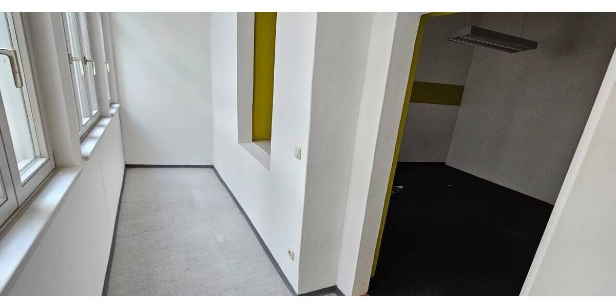 Etagenwohnung Amberg - 5 Zimmer, 274 m&sup2;, 3.700&euro; | Angebot:25665003