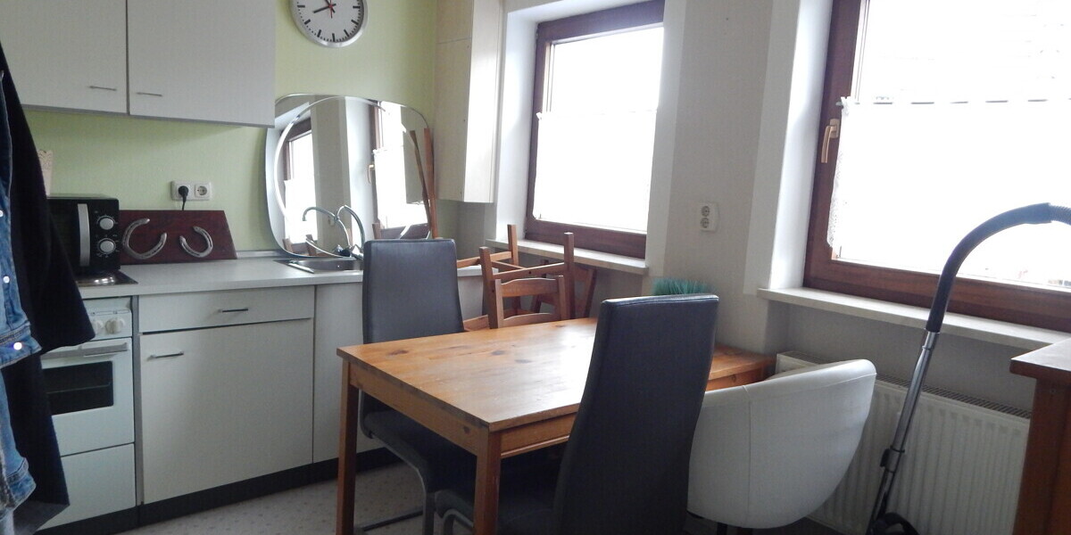 Voll ausgestatteter Friseursalon in 83416 Saaldorf - Parkplätze vor dem Haus! Frei ab 01.04.2026 - Gewerbeobjekt Saaldorf-Surheim Surheim | Angebot:23165437