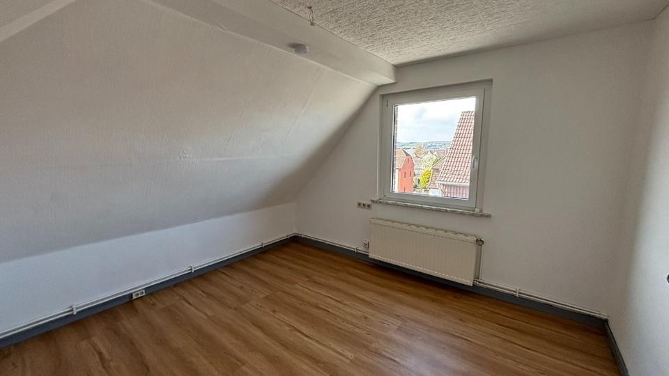 Dachgeschoßwohnung Holzminden - 4 Zimmer, 60 m&sup2;, 470&euro; | Angebot:26094472
