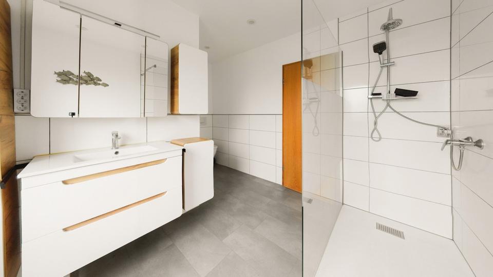 Erdgeschoßwohnung Bodenwerder - 3 Zimmer, 100 m&sup2;, 600&euro; | Angebot:26559141