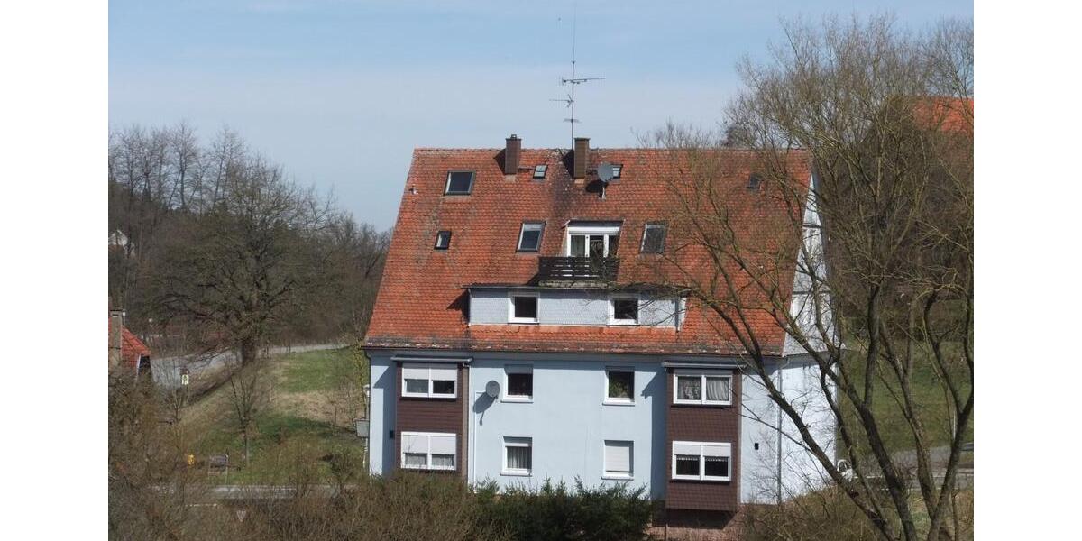 Dachgeschoßwohnung Oberzent - 3.5 Zimmer, 100 m&sup2;, 780&euro; | Angebot:24466563