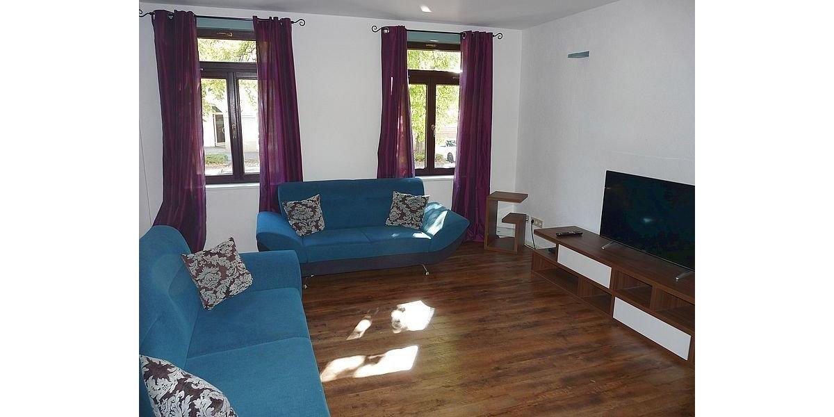 Erdgeschoßwohnung Ludwigsburg - 4.5 Zimmer, 126 m&sup2;, 1.700&euro; | Angebot:25081872