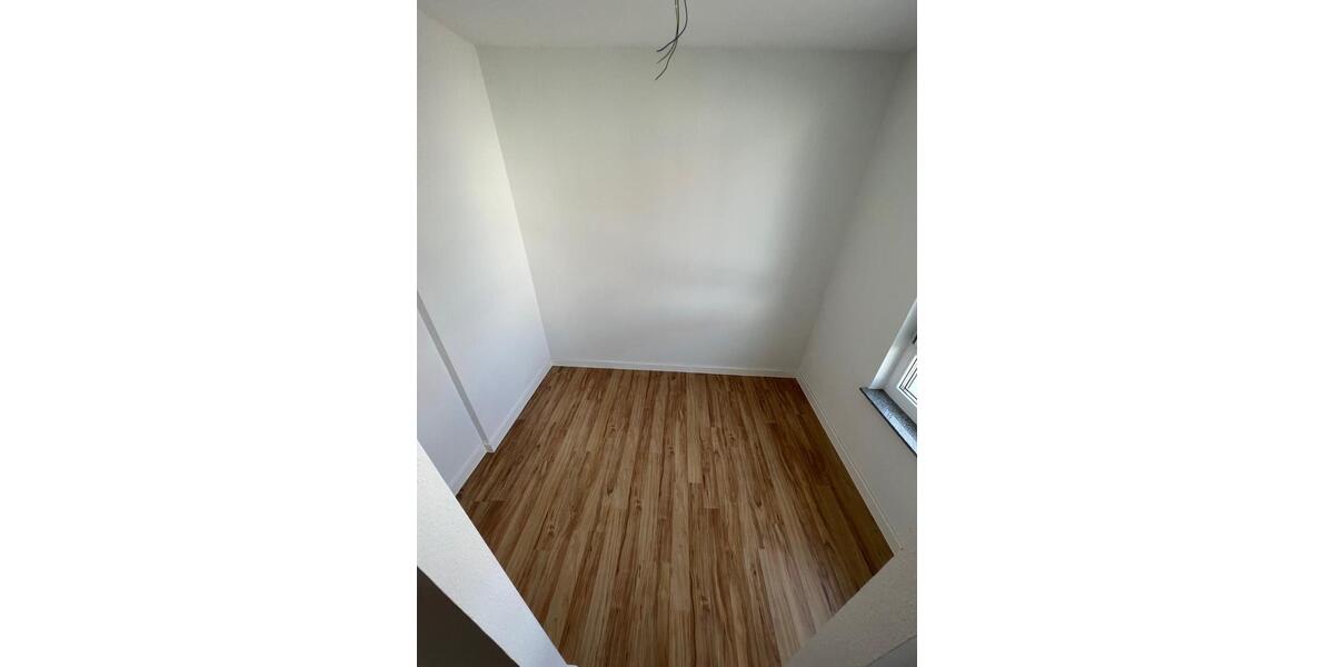 Etagenwohnung Stockstadt am Main - 5 Zimmer, 135 m&sup2;, 1.550&euro; | Angebot:25852630