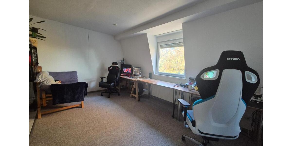 40 m² Dachgeschoss Wohnung zur Untermiete für ein Jahr 1 zimmer