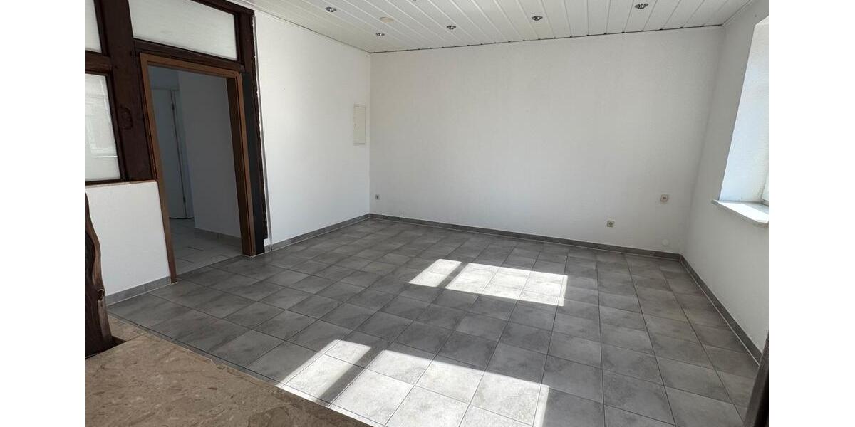 Erdgeschoßwohnung Oebisfelde-Weferlingen Döhren - 2.5 Zimmer, 70 m&sup2;, 700&euro; | Angebot:26463269